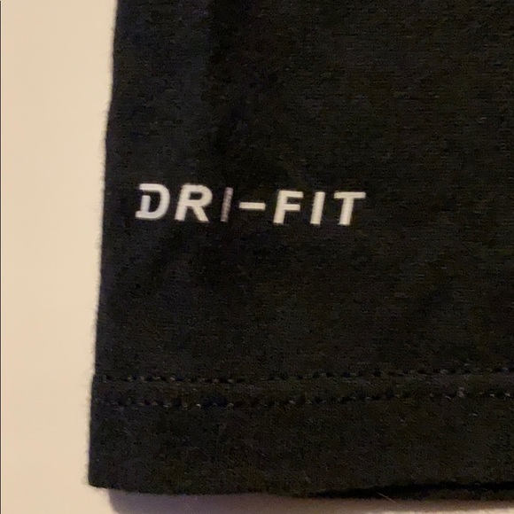 Nike boys tee - Picture 4 of 6